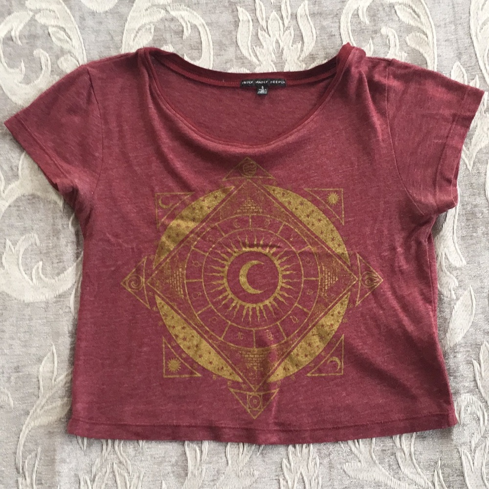 Maroon crop top
